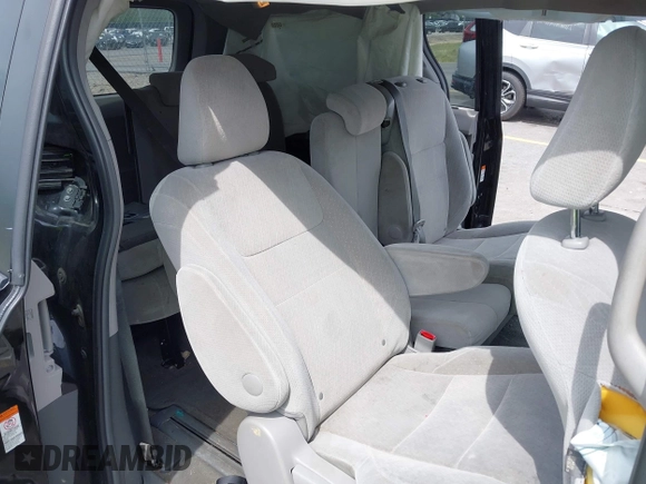 2016 Toyota Sienna LE AAS with VIN 5TDKK3DC5GS709314, listed as a IAAI auction lot 42094663 with 123,523 mi miles and . Bid and sale history available at DreamBid. Image 8.