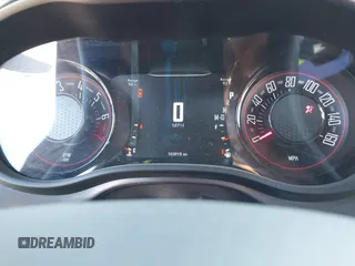 2017 Dodge Challenger SXT z VIN 2C3CDZAGXHH536595, wystawiony jako IAAI lot #41375622 z przebiegiem 103 915 mil mil oraz . Historia ofert i sprzedaży dostępna na DreamBid. Obrazek 7.