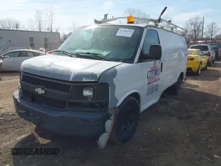 2004 Chevrolet Express Cargo z VIN 1GCFG15X741224268, wystawiony jako IAAI lot #41788116 z przebiegiem Nie podano mil oraz . Historia ofert i sprzedaży dostępna na DreamBid. Obrazek 2.