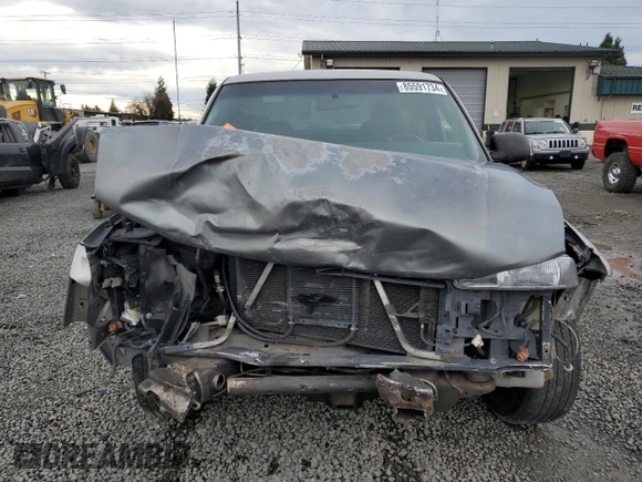 2000 Chevrolet Silverado 1500 LS with VIN 2GCEC19V6Y1189500, listed as a Copart auction lot 85591734 with 236,104 mi miles and Salvage Title. Bid and sale history available at carsss.com. Image 5.