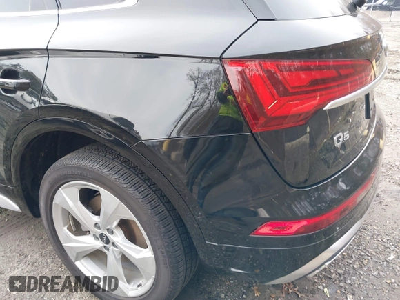 2022 Audi Q5 S line Premium Plus z VIN WA1EAAFY5N2027089, wystawiony jako IAAI lot #39093168 z przebiegiem 24 523 mil mil oraz . Historia ofert i sprzedaży dostępna na DreamBid. Obrazek 6.