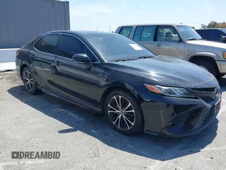 2018 Toyota Camry LE with VIN JTNB11HK6J3017589, listed as a IAAI auction lot 42053748 with 188,262 mi miles. Bid and sale history available at carsss.com. Image 1.