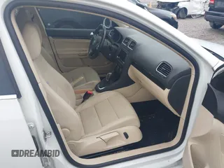 2014 Volkswagen Jetta TDI w/Sunroof & Nav with VIN 3VWPL7AJ1EM610321, listed as a IAAI auction lot 42701127 with 113,694 mi miles and . Bid and sale history available at DreamBid. Image 5.