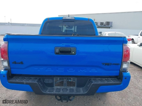 2019 Toyota Tacoma 4WD SR with VIN 5TFCZ5AN0KX199524, listed as a IAAI auction lot 41230720 with 91,183 mi miles. Bid and sale history available at carsss.com. Image 17.