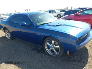 2010 Dodge Challenger R/T z VIN 2B3CJ5DT5AH314737, wystawiony jako IAAI lot #42332088 z przebiegiem 271 086 mil mil oraz . Historia ofert i sprzedaży dostępna na DreamBid. Obrazek 1.