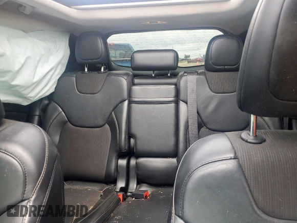 2018 Jeep Cherokee Latitude Plus z VIN 1C4PJLLX5JD557003, wystawiony jako Copart lot #60744585 z przebiegiem Nie podano mil oraz Szkoda całkowita • Salvage title. Historia ofert i sprzedaży dostępna na DreamBid. Obrazek 10.