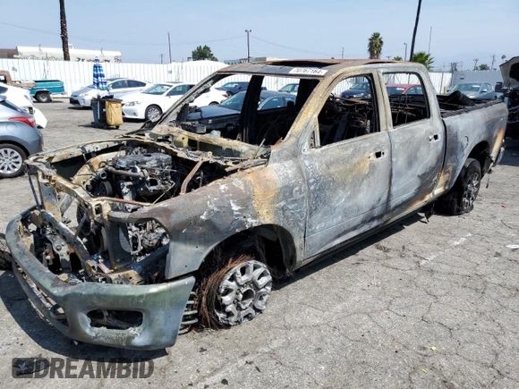 2022 Ram 2500 Longhorn z VIN 3C6UR5GL5NG381553, wystawiony jako Copart lot #70767164 z przebiegiem Nie podano mil oraz Nie do naprawy • Non repairable. Historia ofert i sprzedaży dostępna na DreamBid. Obrazek 1.