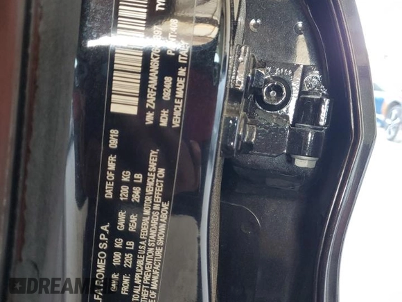 2019 Alfa Romeo Giulia z VIN ZARFAMAN6K7603897, wystawiony jako Copart lot #51899605 z przebiegiem Nie podano mil oraz Nie do naprawy • Non repairable. Historia ofert i sprzedaży dostępna na DreamBid. Obrazek 12.