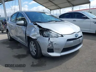 2013 Toyota Prius One z VIN JTDKDTB34D1049949, wystawiony jako IAAI lot #42246438 z przebiegiem 68 203 mil mil oraz . Historia ofert i sprzedaży dostępna na DreamBid. Obrazek 1.
