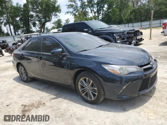 2017 Toyota Camry XLE z VIN 4T1BF1FK0HU402901, wystawiony jako Copart lot #58214405 z przebiegiem 85 148 mil mil oraz Szkoda całkowita • Salvage title. Historia ofert i sprzedaży dostępna na DreamBid. Obrazek 4.