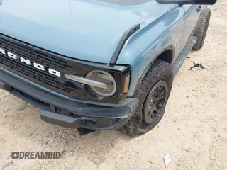 2021 Ford Bronco with VIN 1FMEE5DP5MLA71724, listed as a IAAI auction lot 42286668 with 38,239 mi miles and . Bid and sale history available at DreamBid. Image 6.