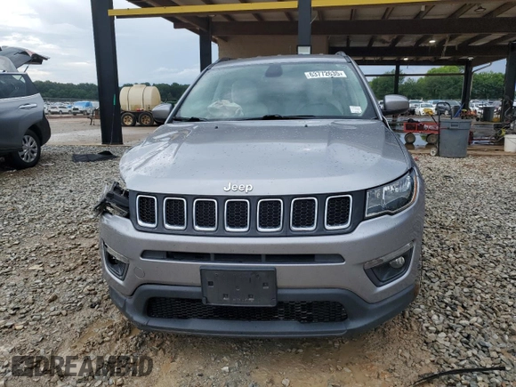 2018 Jeep Compass Latitude z VIN 3C4NJCBB8JT227542, wystawiony jako Copart lot #63772635 z przebiegiem 101 333 mil mil oraz Czysty tytuł • Clean title. Historia ofert i sprzedaży dostępna na DreamBid. Obrazek 5.