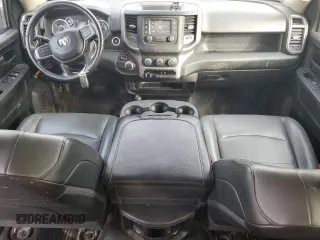2020 Ram 2500 Tradesman z VIN 3C6UR5HJ1LG111844, wystawiony jako Copart lot #52604845 z przebiegiem 228 392 mil mil oraz Szkoda całkowita • Salvage title. Historia ofert i sprzedaży dostępna na DreamBid. Obrazek 8.