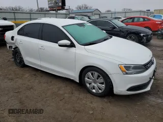 2013 Volkswagen Jetta Sedan SE with VIN 3VWDP7AJXDM418532, listed as a Copart auction lot 44253915 with 103,310 mi miles and Salvage Title. Bid and sale history available at carsss.com. Image 4.