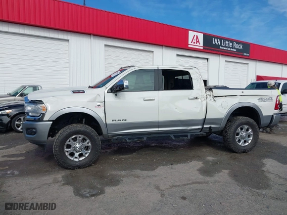 2022 Ram 2500 Laramie with VIN 3C6UR5FLXNG105323, listed as a IAAI auction lot 41359667 with 33,266 mi miles. Bid and sale history available at carsss.com. Image 14.