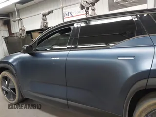 2023 Fisker Ocean One z VIN VCF1ZBU25PG003706, wystawiony jako IAAI lot #41906422 z przebiegiem Nie podano mil oraz . Historia ofert i sprzedaży dostępna na DreamBid. Obrazek 14.