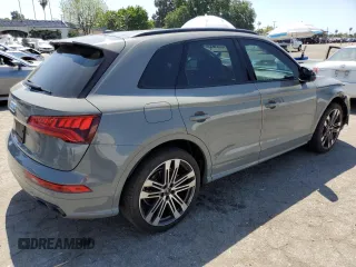 2020 Audi SQ5 Premium Plus with VIN WA1B4AFY6L2015167, listed as a Copart auction lot 52133585 with 27,887 mi miles and Salvage Title. Bid and sale history available at DreamBid. Image 3.