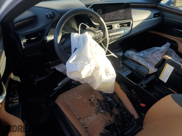2022 Lexus ES 300h z VIN 58ADA1C18NU021904, wystawiony jako Copart lot #82488604 z przebiegiem 45 247 mil mil oraz Szkoda całkowita • Salvage title. Historia ofert i sprzedaży dostępna na DreamBid. Obrazek 8.