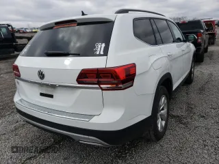 2020 Volkswagen Atlas S with VIN 1V2AP2CA5LC501466, listed as a Copart auction lot 44203403 with 80,725 mi miles and . Bid and sale history available at DreamBid. Image 3.