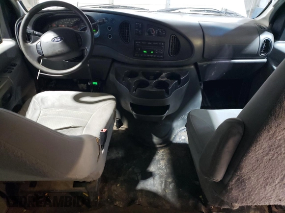 2008 Ford Econoline Passenger XL with VIN 1FBSS31L88DB04015, listed as a Copart auction lot 89138785 with 260,892 mi miles and Salvage Title. Bid and sale history available at DreamBid. Image 8.