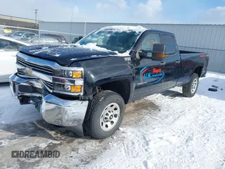 2017 Chevrolet Silverado 3500HD with VIN 1GC2KYEG9HZ384648, listed as a IAAI auction lot 41377641 with 45,941 mi miles and . Bid and sale history available at DreamBid. Image 17.
