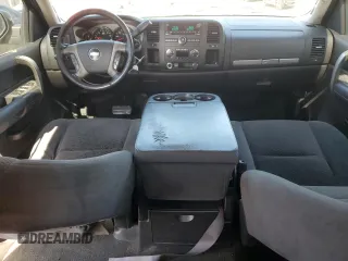 2008 Chevrolet Silverado 1500 1LT with VIN 2GCEC13J281190326, listed as a Copart auction lot 46140375 with 231,884 mi miles and Salvage Title. Bid and sale history available at DreamBid. Image 8.