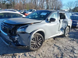 2022 Nissan Pathfinder SL with VIN 5N1DR3CB0NC207186, listed as a IAAI auction lot 41350989 with 114,116 mi miles. Bid and sale history available at carsss.com. Image 2.
