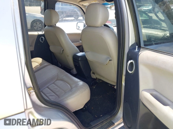 2002 Jeep Liberty Limited с VIN 1J4GL58K92W214908, выставлен на аукционе IAAI как лот 42685566 с пробегом 277 970 миль миль и . История ставок и продаж доступна на DreamBid. Изображение 8.