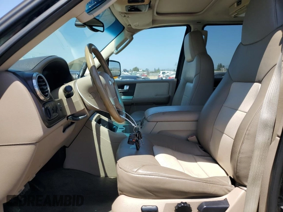 2003 Ford Expedition Eddie Bauer with VIN 1FMFU18L43LA54905, listed as a Copart auction lot 56218915 with 129,587 mi miles and Clean title. Bid and sale history available at DreamBid. Image 7.