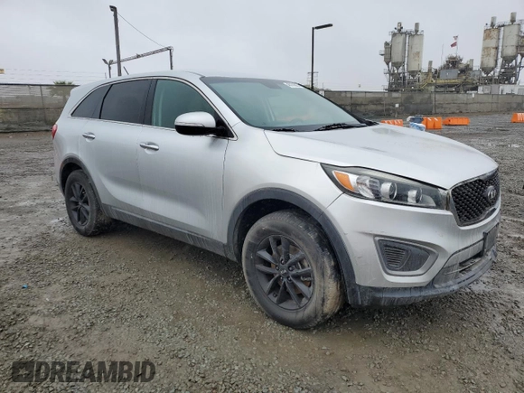 2016 Kia Sorento LX with VIN 5XYPG4A35GG119421, listed as a Copart auction lot 45376085 with 118,005 mi miles and Clean Title. Bid and sale history available at DreamBid. Image 4.