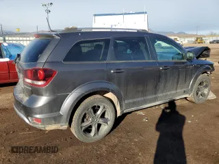 2019 Dodge Journey Crossroad with VIN 3C4PDCGB3KT867653, listed as a Copart auction lot 82591924 with 123,438 mi miles and Salvage Title. Bid and sale history available at DreamBid. Image 3.