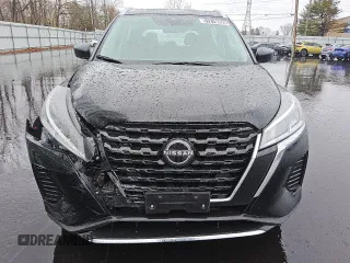 2024 Nissan Kicks SV z VIN 3N1CP5CV6RL510482, wystawiony jako Copart lot #51276095 z przebiegiem 13 649 mil mil oraz Czysty tytuł • Clean title. Historia ofert i sprzedaży dostępna na DreamBid. Obrazek 5.