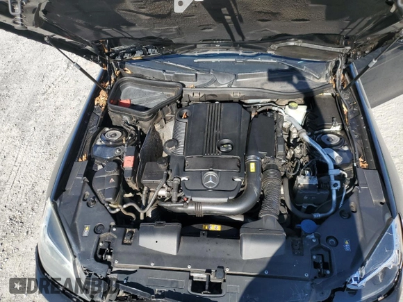 2014 Mercedes-Benz SLK 250 z VIN WDDPK4HA1EF083011, wystawiony jako Copart lot #43931645 z przebiegiem 102 146 mil mil oraz Szkoda całkowita • Salvage title. Historia ofert i sprzedaży dostępna na DreamBid. Obrazek 11.