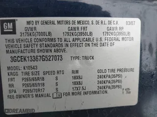 2007 Chevrolet Silverado 1500 LT w/1LT with VIN 3GCEK13367G527073, listed as a IAAI auction lot 41481444 with 169,642 mi miles. Bid and sale history available at carsss.com. Image 9.