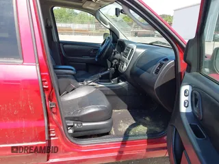 2007 Ford Escape Limited с VIN 1FMCU94167KB78689, выставлен на аукционе IAAI как лот 42715507 с пробегом 184 738 миль миль и . История ставок и продаж доступна на DreamBid. Изображение 5.