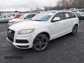2014 Audi Q7 3.0T S line Prestige with VIN WA1DGAFE4ED010577, listed as a IAAI auction lot 41498879 with 180,403 mi miles. Bid and sale history available at carsss.com. Image 17.