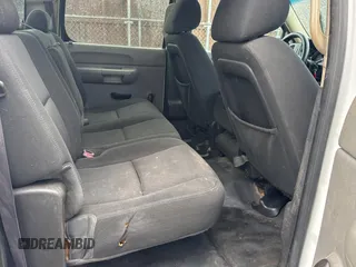 2013 Chevrolet Silverado 1500 with VIN 1GB4CZC80DF118121, listed as a Copart auction lot 52167385 with 258,887 mi miles and Clean Title. Bid and sale history available at DreamBid. Image 6.