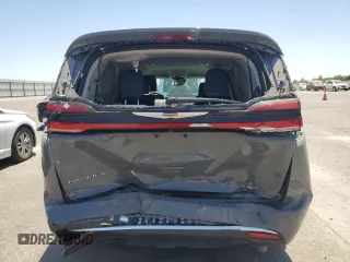 2022 Chrysler Pacifica Touring L with VIN 2C4RC1BG1NR191584, listed as a Copart auction lot 60469305 with 80,094 mi miles and Salvage title. Bid and sale history available at DreamBid. Image 6.