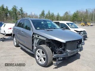 2014 Mercedes-Benz M 350 with VIN 4JGDA5HB4EA371774, listed as a IAAI auction lot 42079843 with 128,448 mi miles and . Bid and sale history available at DreamBid. Image 1.