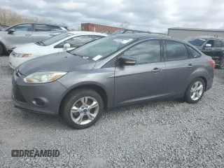 2014 Ford Focus SE with VIN 1FADP3F25EL183334, listed as a Copart auction lot 49109735 with 121,000 mi miles and Clean Title. Bid and sale history available at carsss.com. Image 1.
