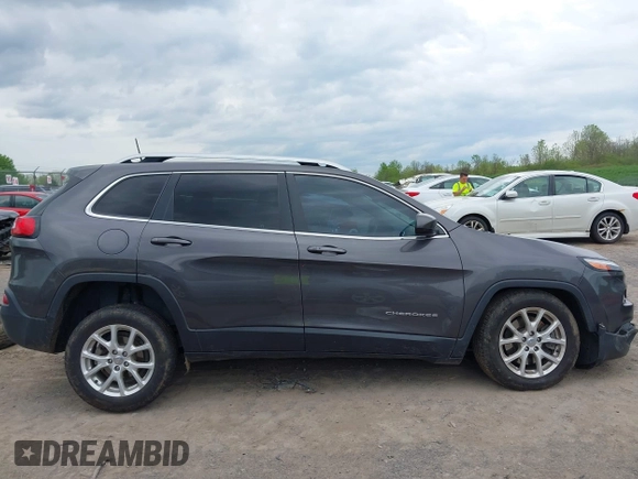 2018 Jeep Cherokee Latitude Plus с VIN 1C4PJLLB5JD510090, выставлен на аукционе IAAI как лот 42245508 с пробегом 69 618 миль миль и . История ставок и продаж доступна на DreamBid. Изображение 14.