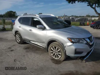 2020 Nissan Rogue SV z VIN KNMAT2MT2LP517288, wystawiony jako Copart lot #61506345 z przebiegiem 76 097 mil mil oraz Nie do naprawy • Non repairable. Historia ofert i sprzedaży dostępna na DreamBid. Obrazek 4.