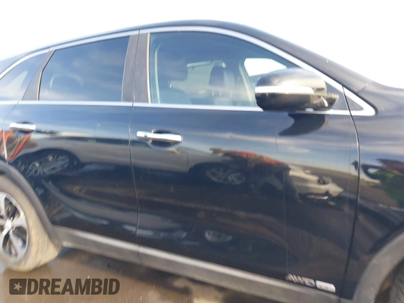 2017 Kia Sorento EX with VIN 5XYPHDA55HG233354, listed as a IAAI auction lot 41128779 with 122,058 mi miles and . Bid and sale history available at DreamBid. Image 12.