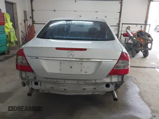 2007 Mercedes-Benz E-Class 3.5L with VIN WDBUF87X77B167115, listed as a IAAI auction lot 41721446 with 184,721 mi miles. Bid and sale history available at carsss.com. Image 17.