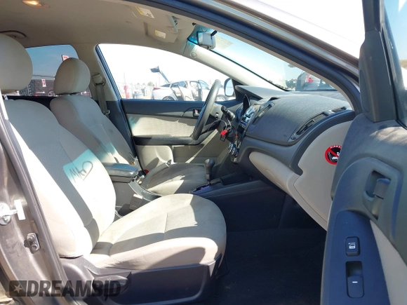 2010 Kia Forte EX z VIN KNAFU4A21A5118825, wystawiony jako IAAI lot #42138046 z przebiegiem 250 125 mil mil oraz . Historia ofert i sprzedaży dostępna na DreamBid. Obrazek 5.