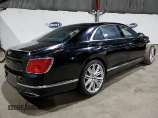 2021 Bentley Flying Spur W12 with VIN SCBBB6ZGXMC084793, listed as a Copart auction lot 68088044 with 72 mi miles and Salvage Title. Bid and sale history available at DreamBid. Image 3.