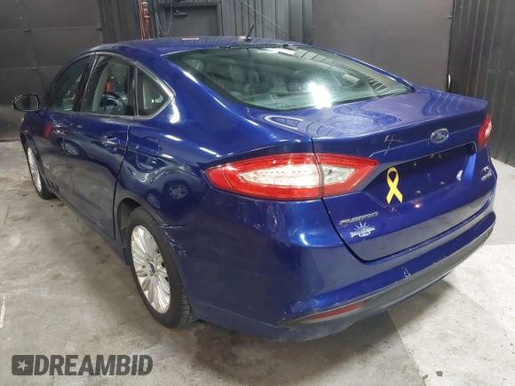 2016 Ford Fusion SE Hybrid with VIN 3FA6P0LU0GR242288, listed as a IAAI auction lot 41867085 with 114,063 mi miles. Bid and sale history available at carsss.com. Image 3.
