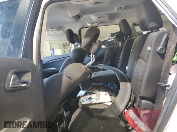 2018 Dodge Journey SXT with VIN 3C4PDCBB5JT196427, listed as a Copart auction lot 45322125 with 132,529 mi miles and Salvage title. Bid and sale history available at DreamBid. Image 11.