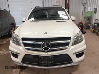 2015 Mercedes-Benz GL-Class GL 63 AMG with VIN 4JGDF7EE8FA448000, listed as a IAAI auction lot 41299617 with 124,456 mi miles. Bid and sale history available at carsss.com. Image 12.