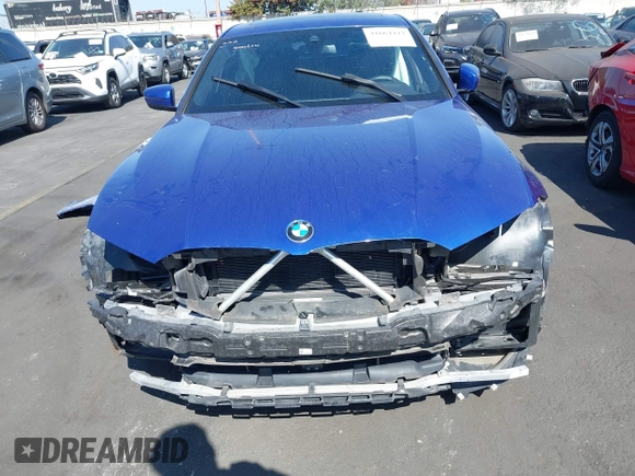 2020 BMW 3 Series 330i with VIN WBA5R1C06LFH38996, listed as a IAAI auction lot 41664442 with Not Provided miles and . Bid and sale history available at carsss.com. Image 13.